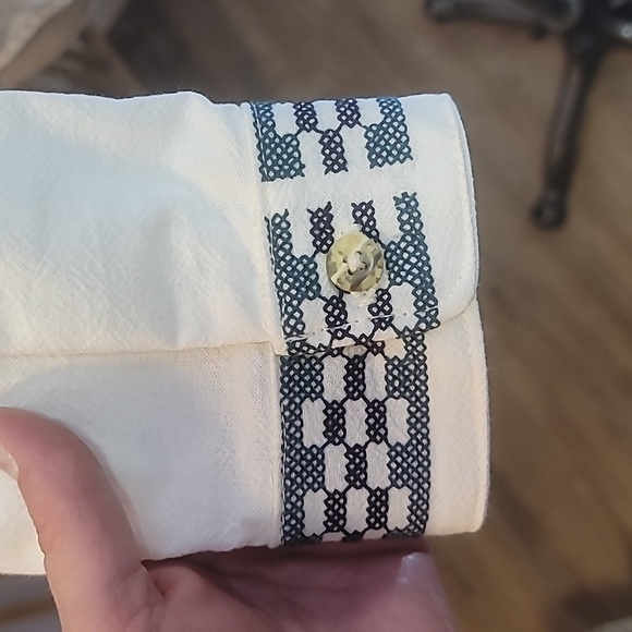 Shuudi brand tropical men's long sleeve linen shirt white green blk embroidery - Picture 5 of 16